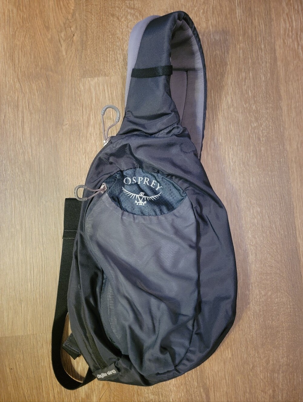 Osprey Daylite Sling (Can Be Worn As A Fanny Pack) - Black